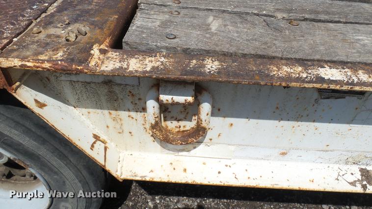 image for item DA7794 1998 Holden equipment trailer