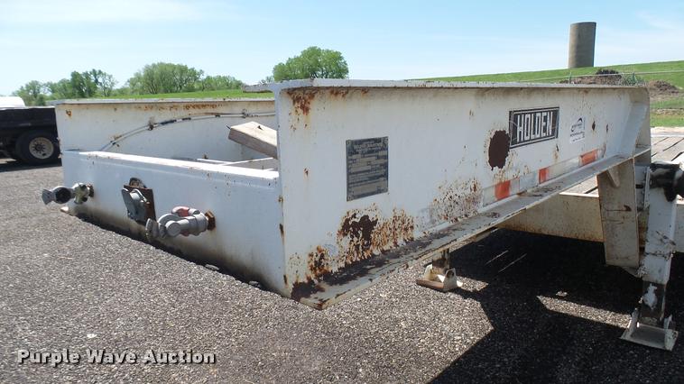 image for item DA7794 1998 Holden equipment trailer