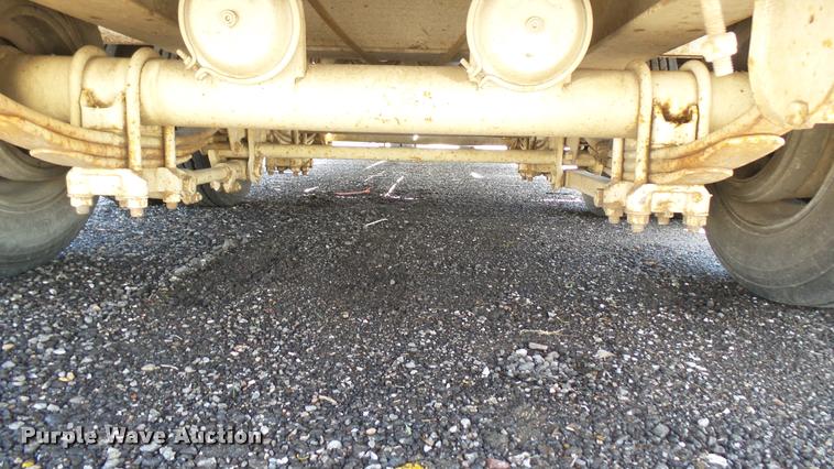 image for item DA7794 1998 Holden equipment trailer