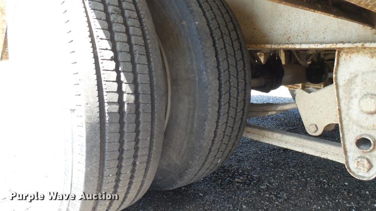 image for item DA7794 1998 Holden equipment trailer