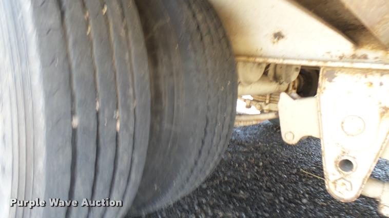 image for item DA7794 1998 Holden equipment trailer