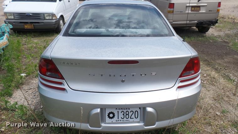 image for item DA7814 2004 Dodge Stratus
