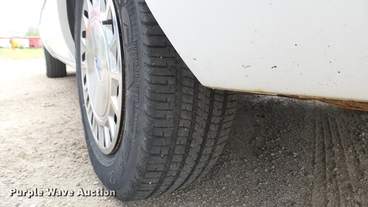 image for item DA7820 1992 Ford Tempo GL