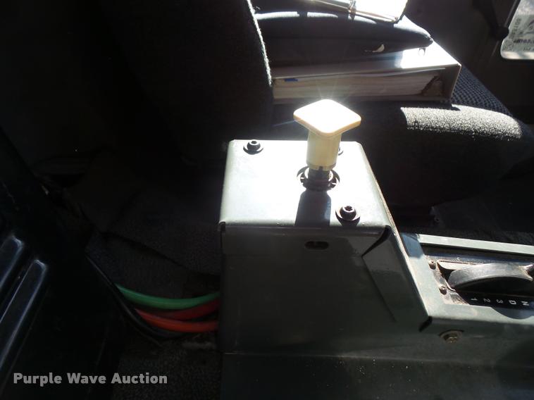 image for item DA8108 2002 Sterling SC8000 street sweeper