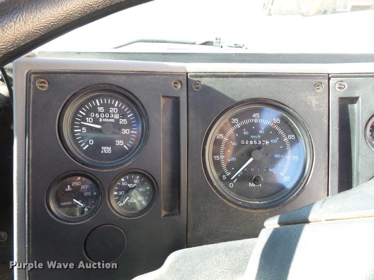 image for item DA8108 2002 Sterling SC8000 street sweeper