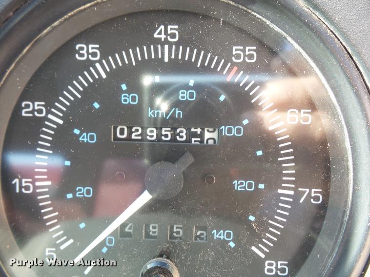 image for item DA8108 2002 Sterling SC8000 street sweeper