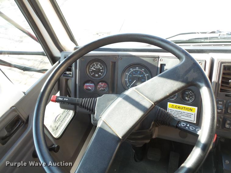 image for item DA8108 2002 Sterling SC8000 street sweeper