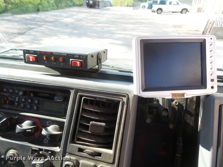 image for item DA8108 2002 Sterling SC8000 street sweeper