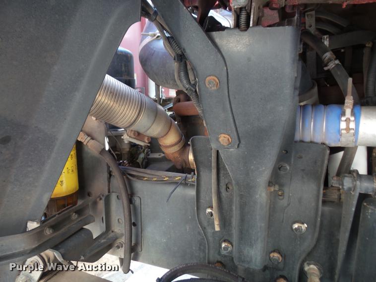 image for item DA8108 2002 Sterling SC8000 street sweeper