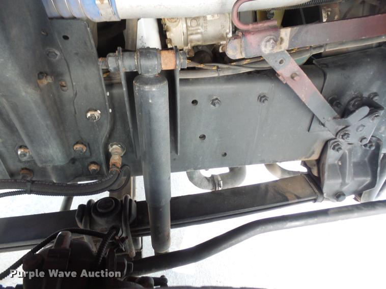 image for item DA8108 2002 Sterling SC8000 street sweeper