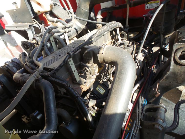 image for item DA8108 2002 Sterling SC8000 street sweeper