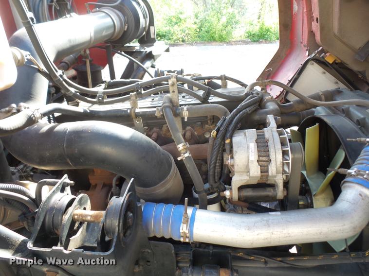 image for item DA8108 2002 Sterling SC8000 street sweeper