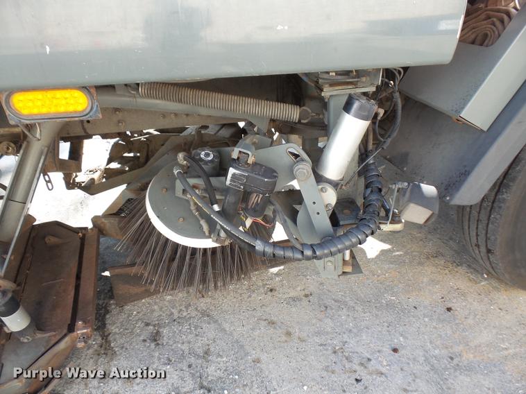 image for item DA8108 2002 Sterling SC8000 street sweeper