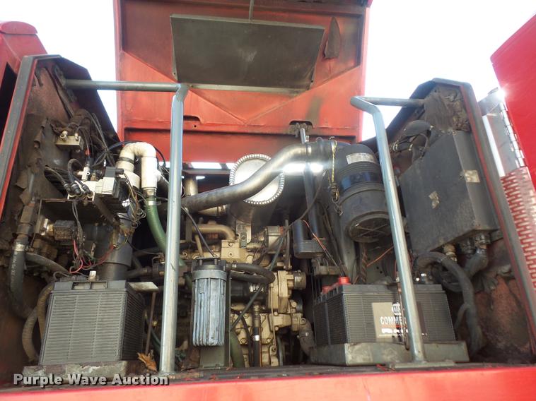 image for item DA8108 2002 Sterling SC8000 street sweeper