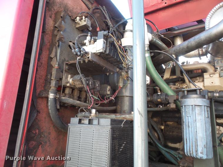 image for item DA8108 2002 Sterling SC8000 street sweeper