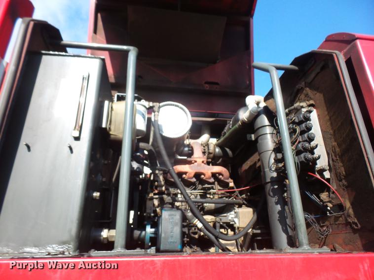 image for item DA8108 2002 Sterling SC8000 street sweeper