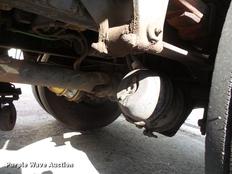 image for item DA8108 2002 Sterling SC8000 street sweeper