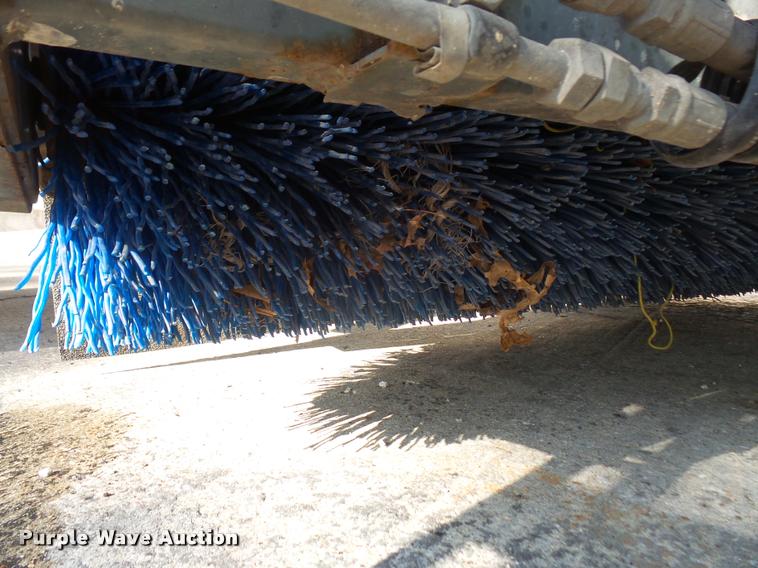 image for item DA8108 2002 Sterling SC8000 street sweeper