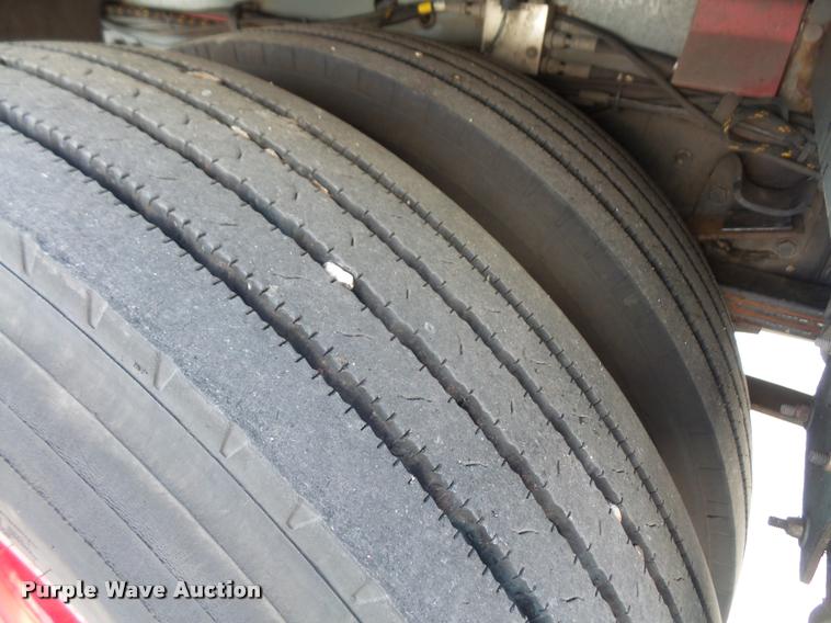 image for item DA8108 2002 Sterling SC8000 street sweeper