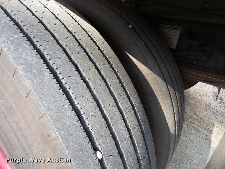 image for item DA8108 2002 Sterling SC8000 street sweeper