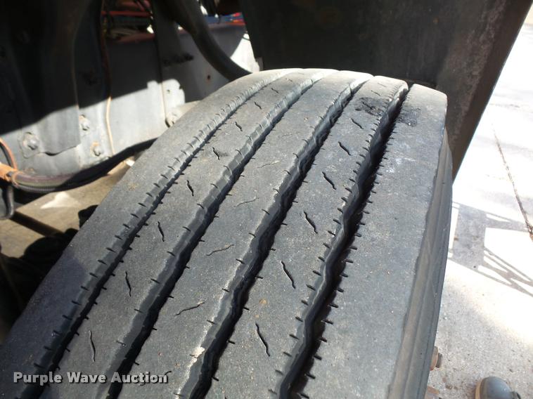 image for item DA8108 2002 Sterling SC8000 street sweeper