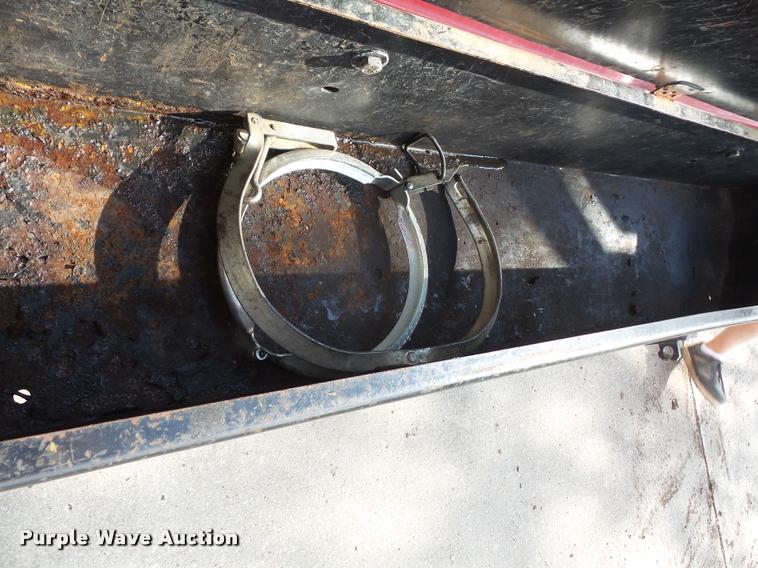 image for item DA8108 2002 Sterling SC8000 street sweeper