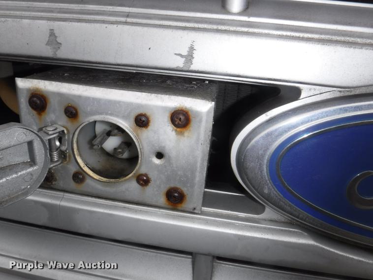 image for item DA8183 1985 Ford F800 crane truck