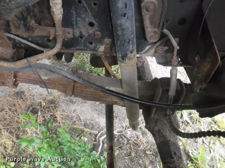 image for item DA8183 1985 Ford F800 crane truck