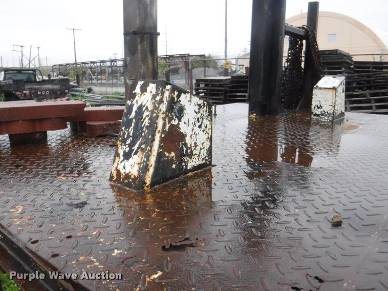 image for item DA8183 1985 Ford F800 crane truck