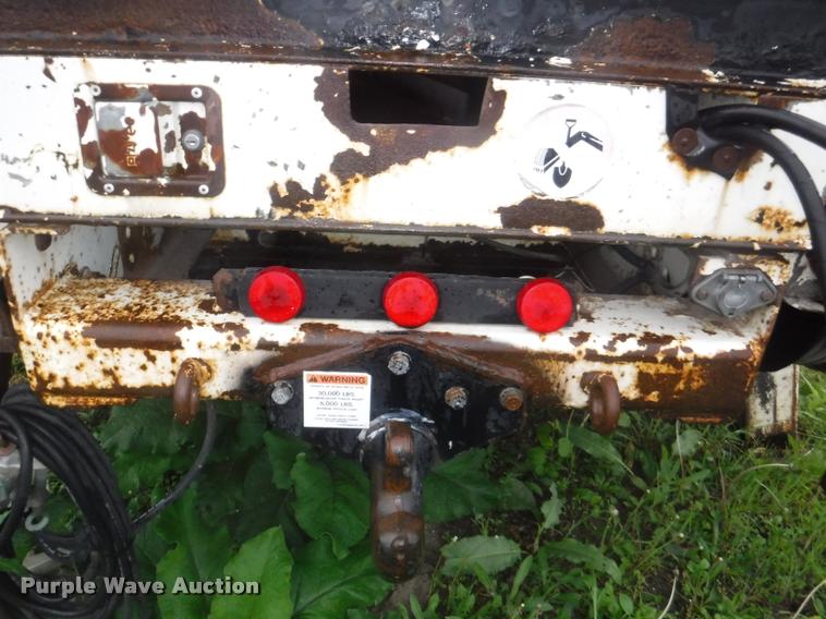 image for item DA8183 1985 Ford F800 crane truck