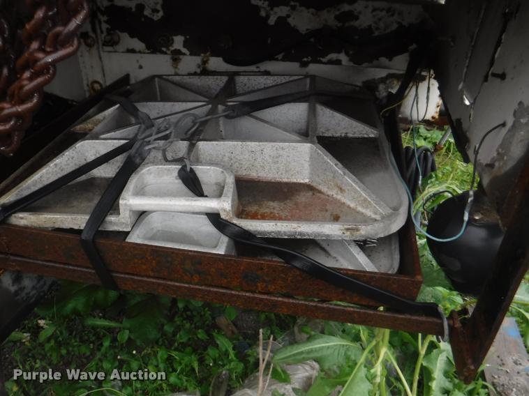 image for item DA8183 1985 Ford F800 crane truck