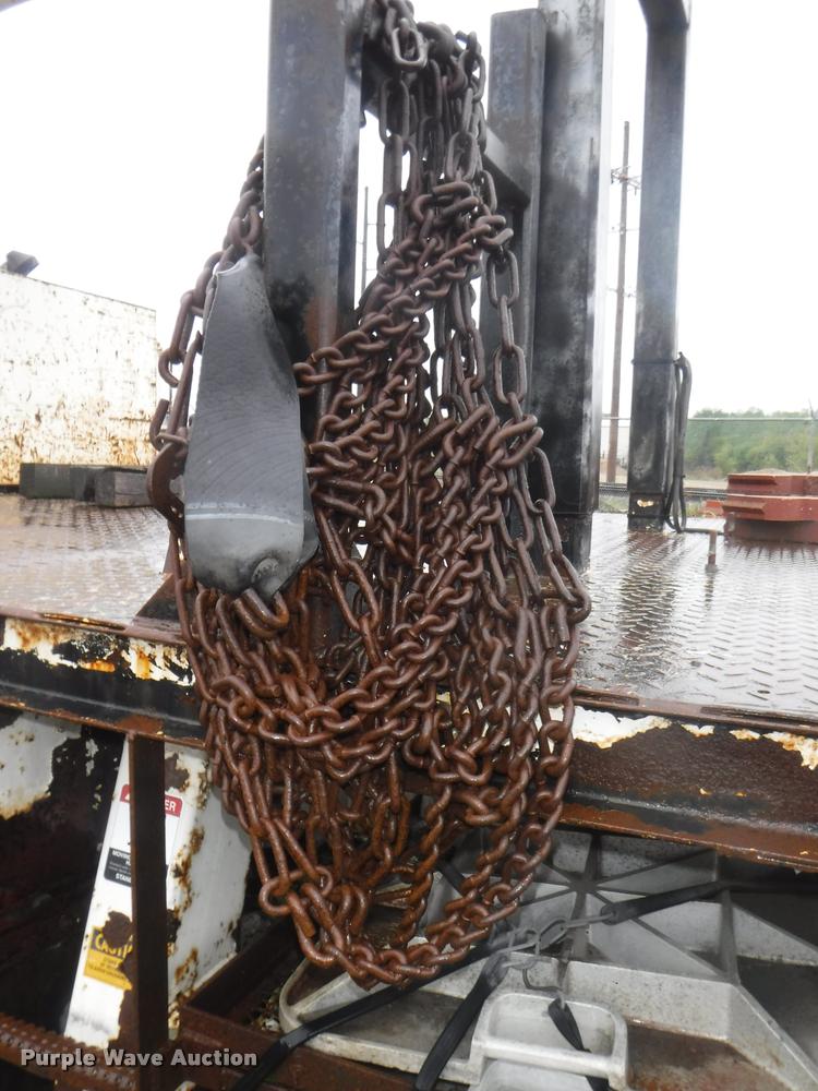 image for item DA8183 1985 Ford F800 crane truck