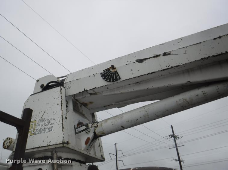 image for item DA8183 1985 Ford F800 crane truck