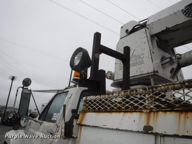 image for item DA8183 1985 Ford F800 crane truck