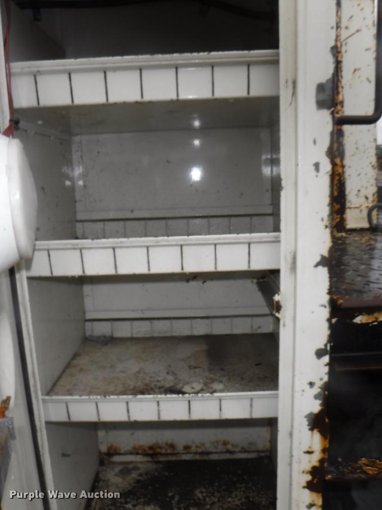 image for item DA8183 1985 Ford F800 crane truck