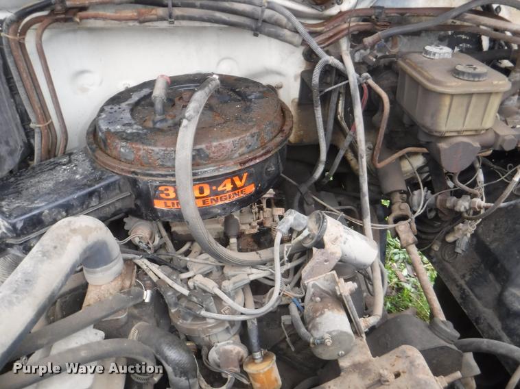 image for item DA8183 1985 Ford F800 crane truck