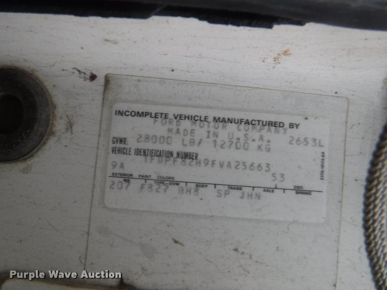 image for item DA8183 1985 Ford F800 crane truck