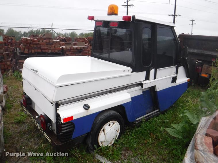 image for item DA8184 1999 WIL BT-57 utility vehicle