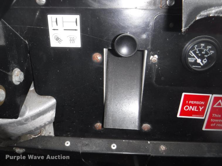 image for item DA8184 1999 WIL BT-57 utility vehicle