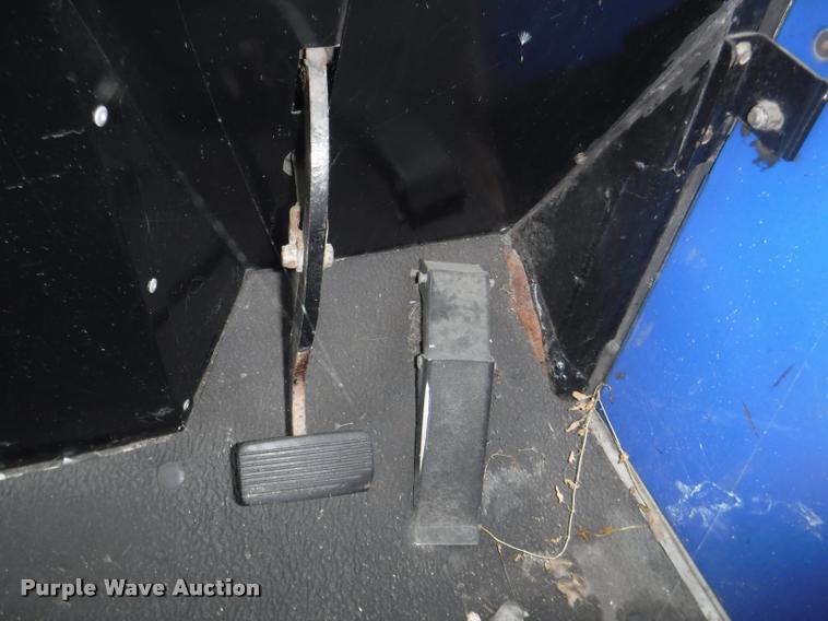 image for item DA8184 1999 WIL BT-57 utility vehicle