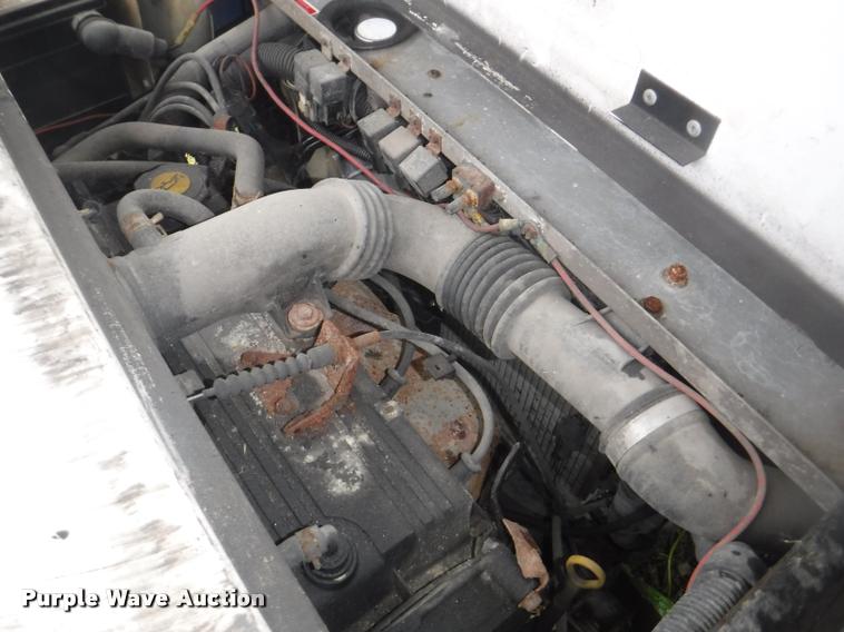 image for item DA8184 1999 WIL BT-57 utility vehicle