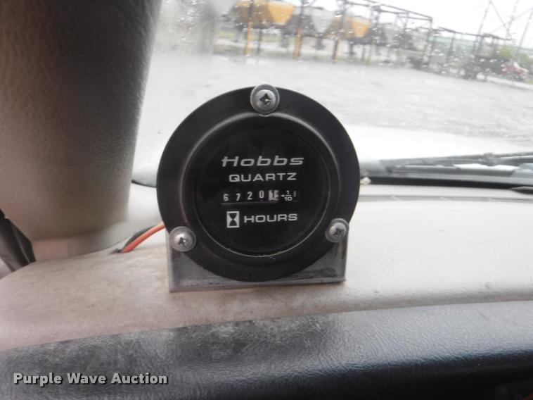 image for item DA8191 2001 Chevrolet Silverado 1500 pickup truck