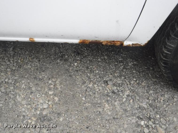 image for item DA8191 2001 Chevrolet Silverado 1500 pickup truck