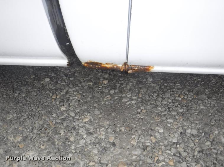 image for item DA8191 2001 Chevrolet Silverado 1500 pickup truck