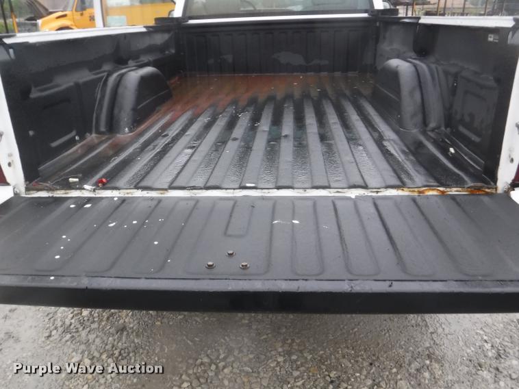 image for item DA8191 2001 Chevrolet Silverado 1500 pickup truck