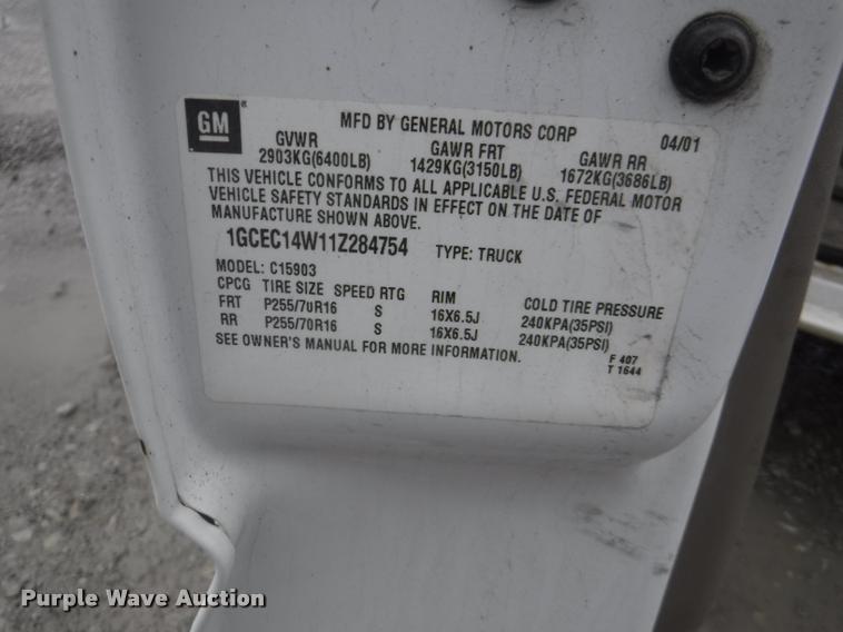 image for item DA8191 2001 Chevrolet Silverado 1500 pickup truck