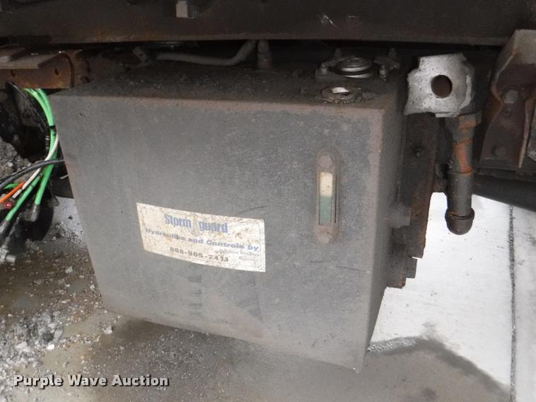 image for item DA8192 2005 International 7400 dump truck