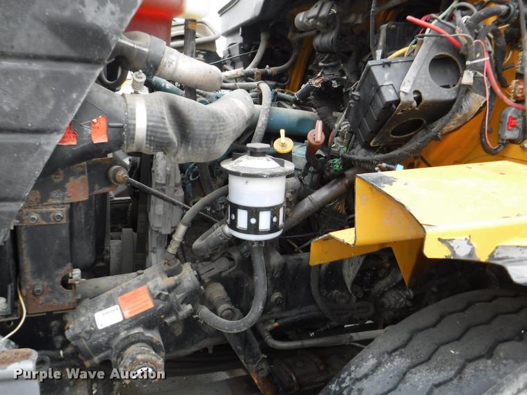 image for item DA8192 2005 International 7400 dump truck