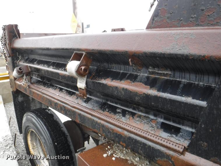 image for item DA8192 2005 International 7400 dump truck