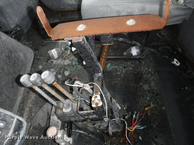 image for item DA8192 2005 International 7400 dump truck